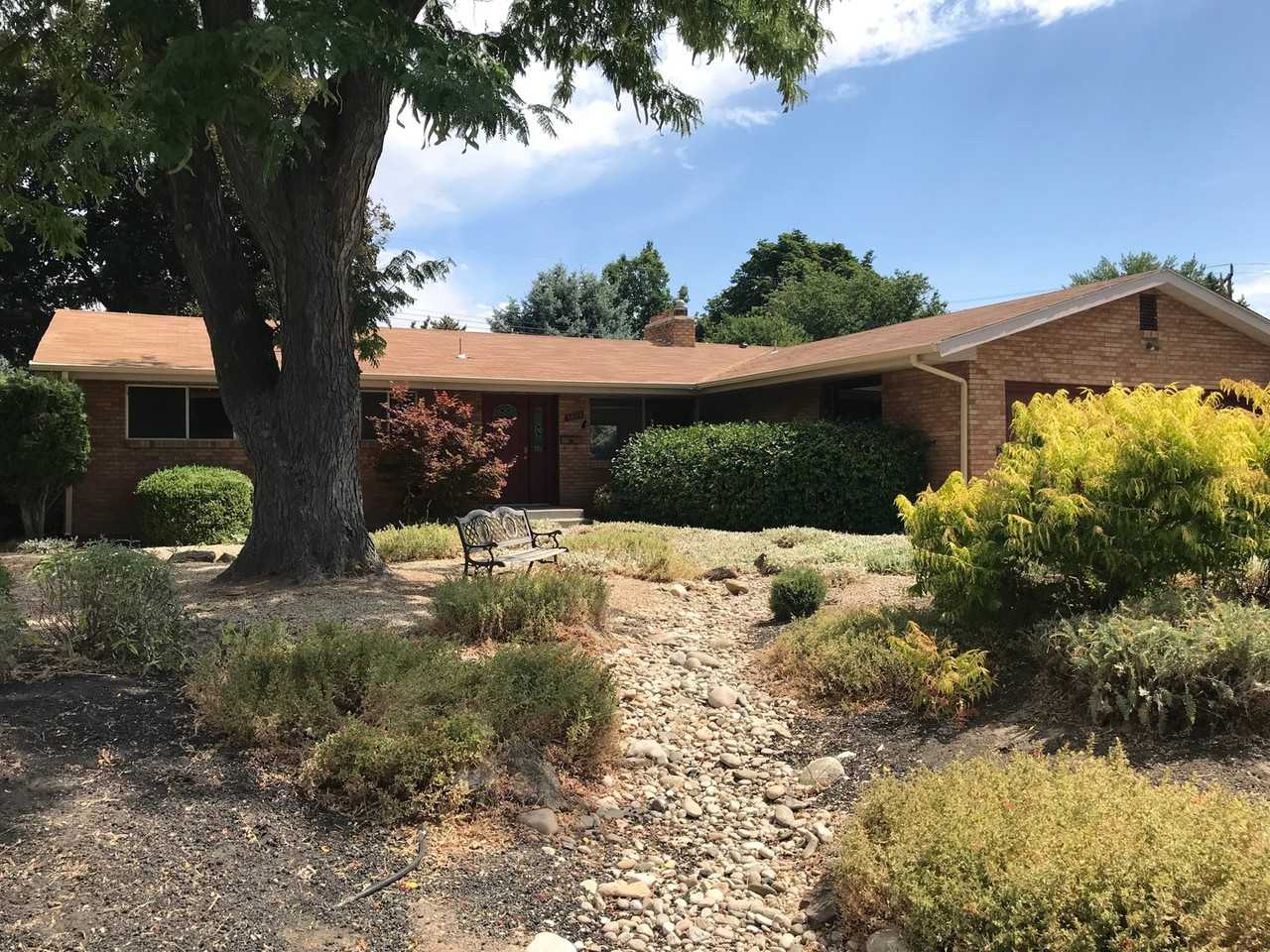 3824 W Greenbrier Dr - Photo 2 of 35