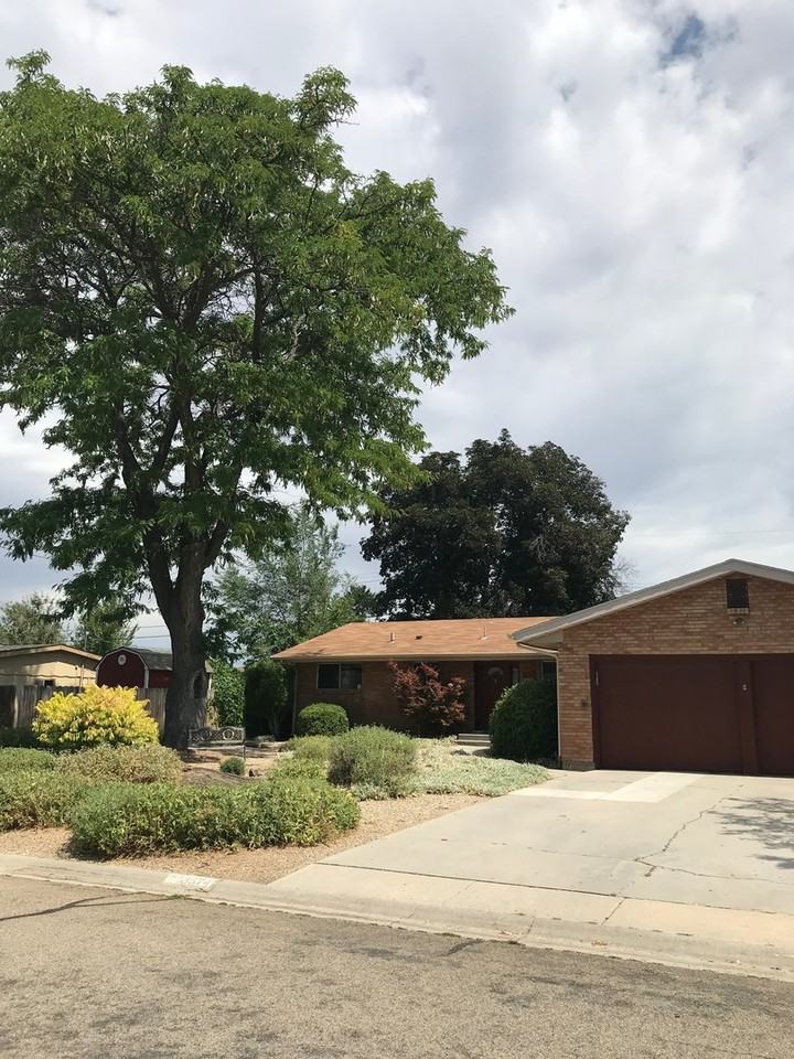 3824 W Greenbrier Dr - Photo 3 of 35