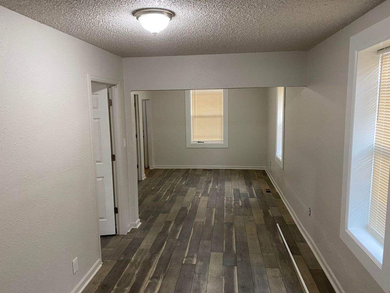 4725 Race St - Photo 7 of 12
