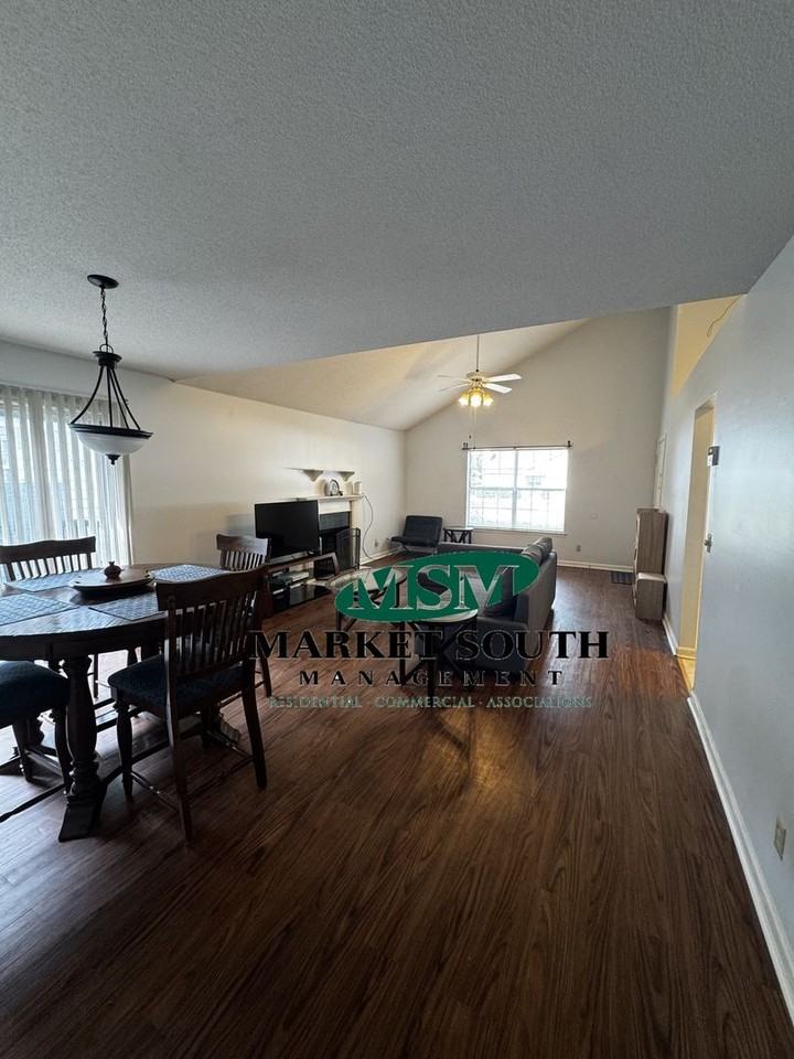 212 Sugar Mill Dr - Photo 3 of 18