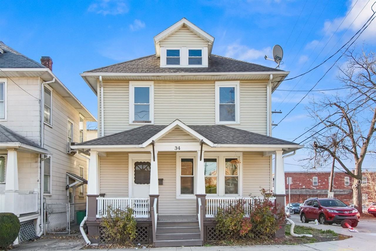 34 S Royal St - Photo 2 of 23