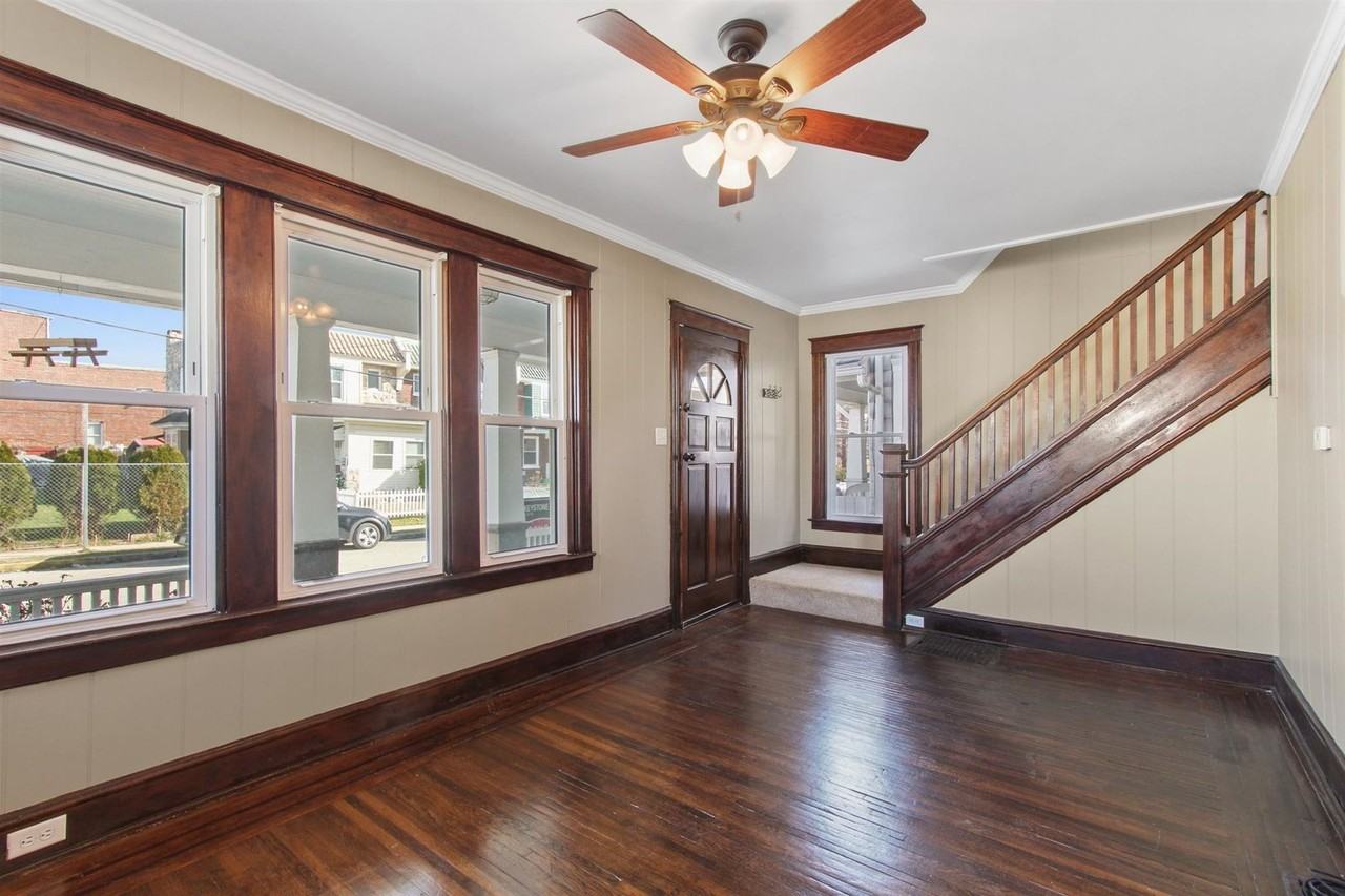34 S Royal St - Photo 5 of 23