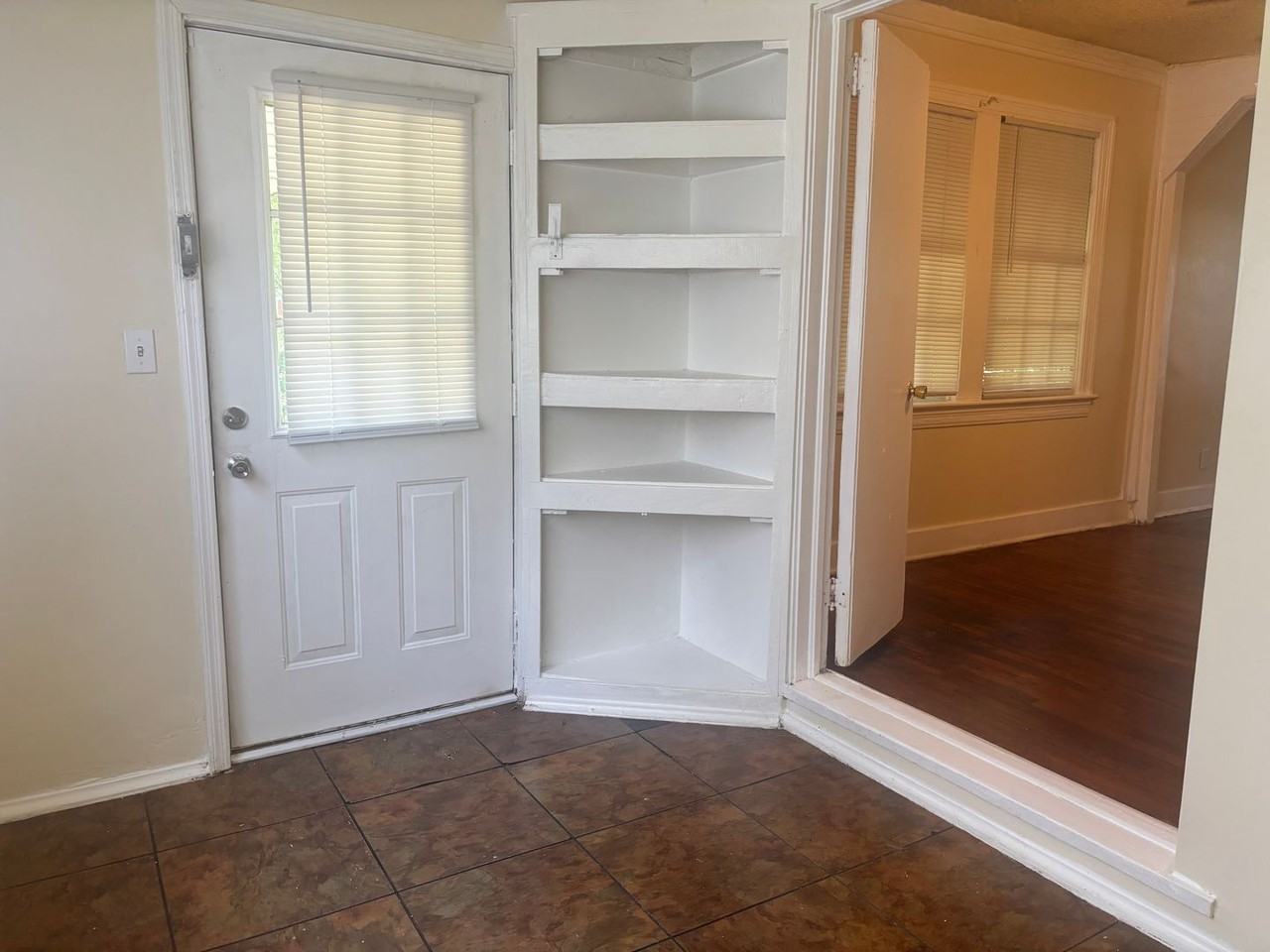 177 W Santa Clair St - Photo 6 of 13