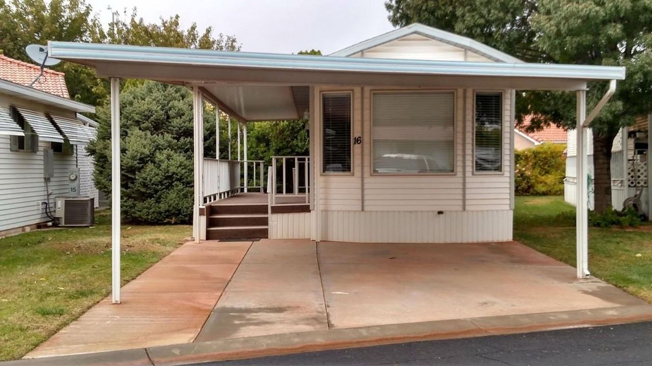180 N 1100 E #16 - Photo 2 of 7