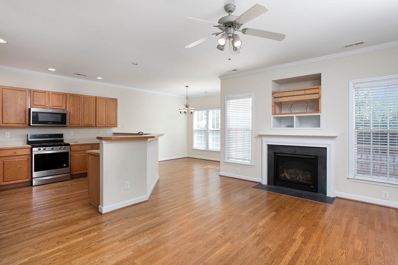 813 Saratoga Dr - Photo 5 of 14
