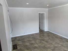 609 E 100 N - Photo 1 of 1