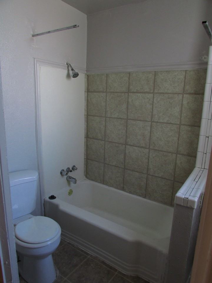 609 E 100 N - Photo 5 of 14