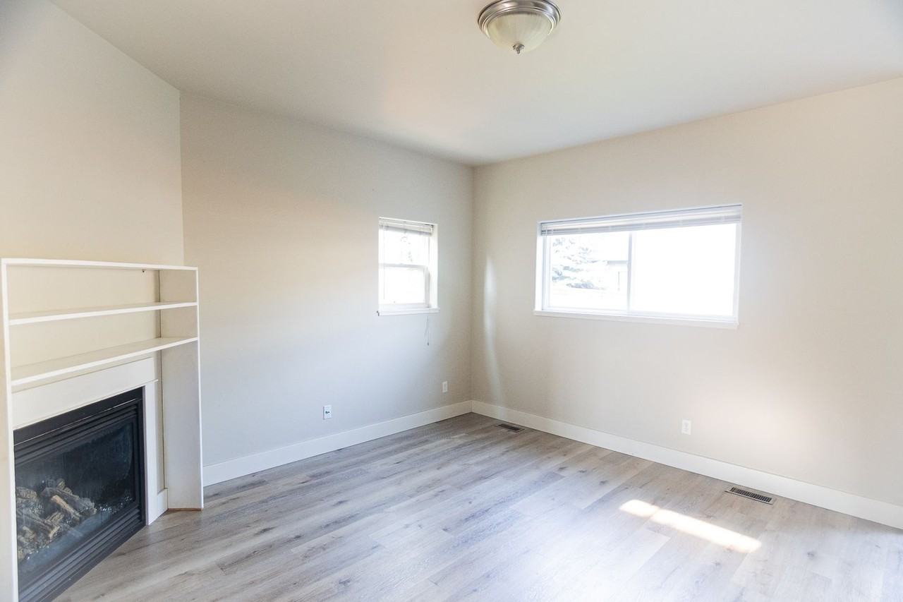 2233 Buckrake Ave - Photo 3 of 23