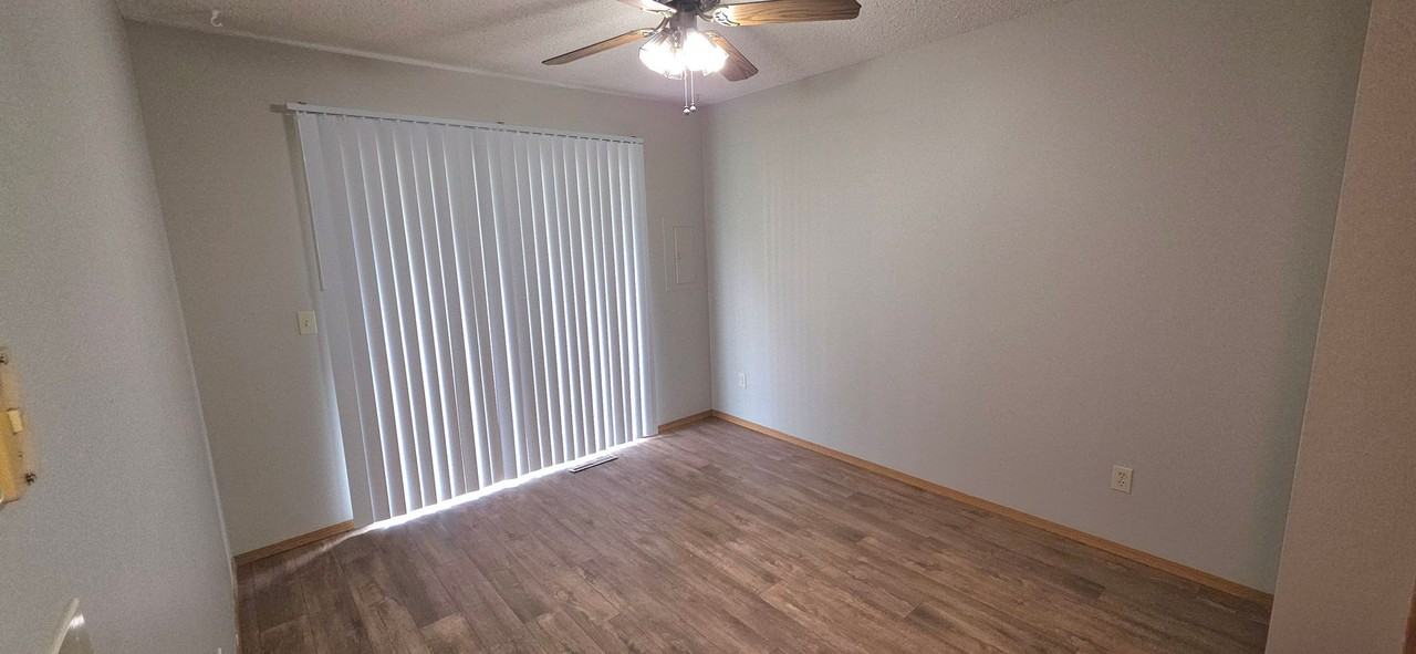 3757 W Sylvania St - Photo 5 of 10
