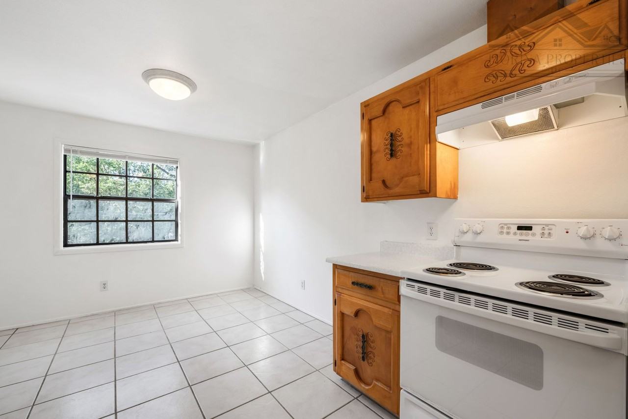 516 Hillside Ave - Photo 7 of 19