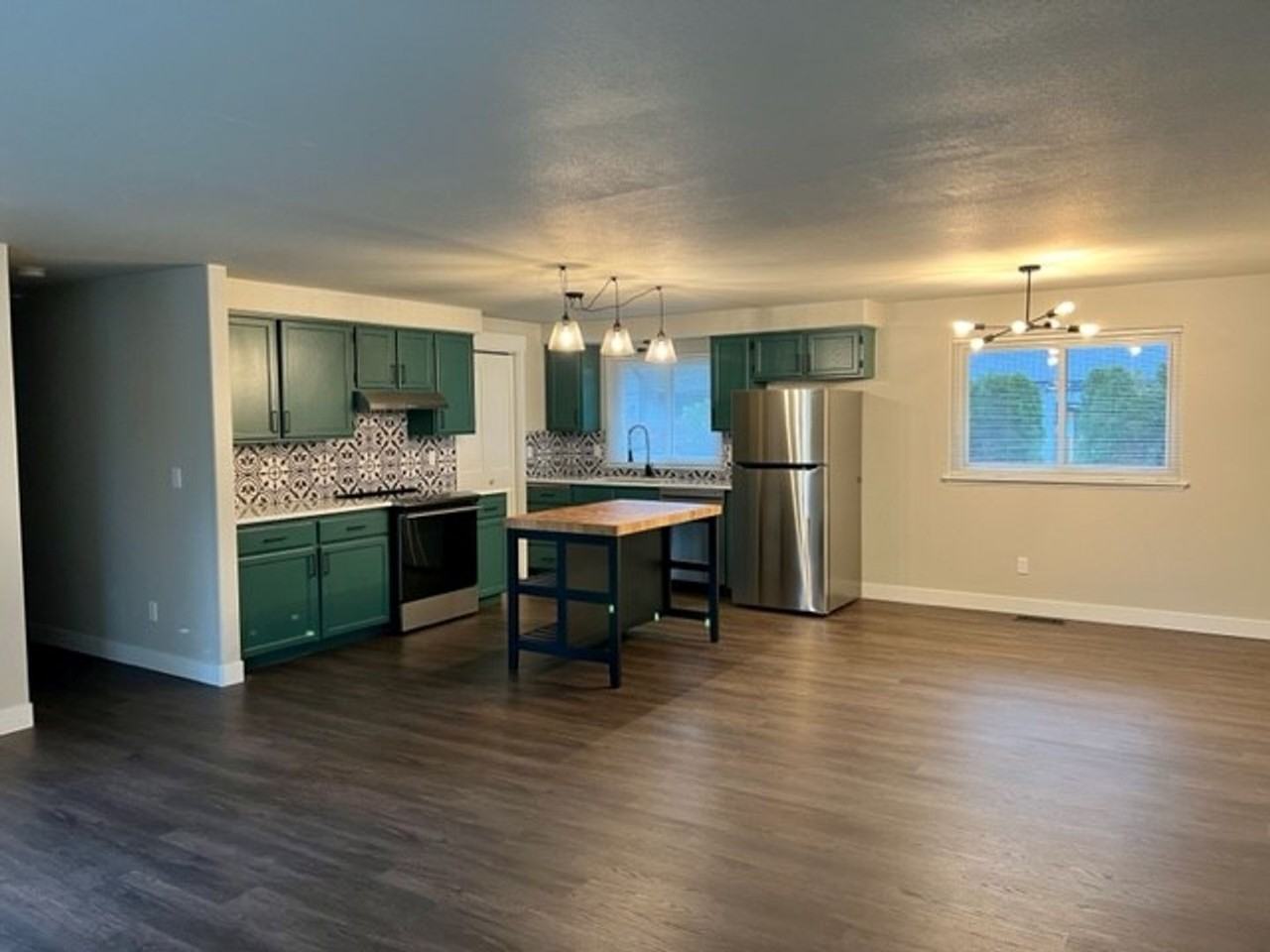 131 75th St Sw - Photo 4 of 13