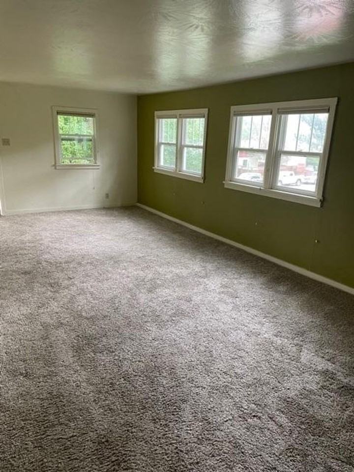 2201 W 2nd Ave - Photo 4 of 7