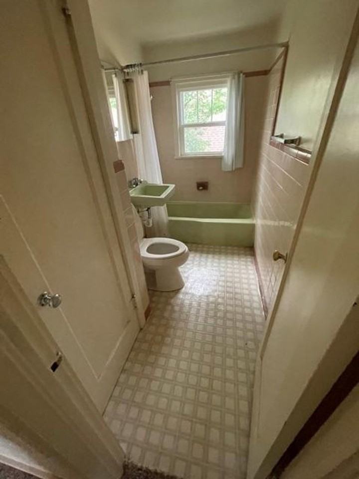 2201 W 2nd Ave - Photo 6 of 7
