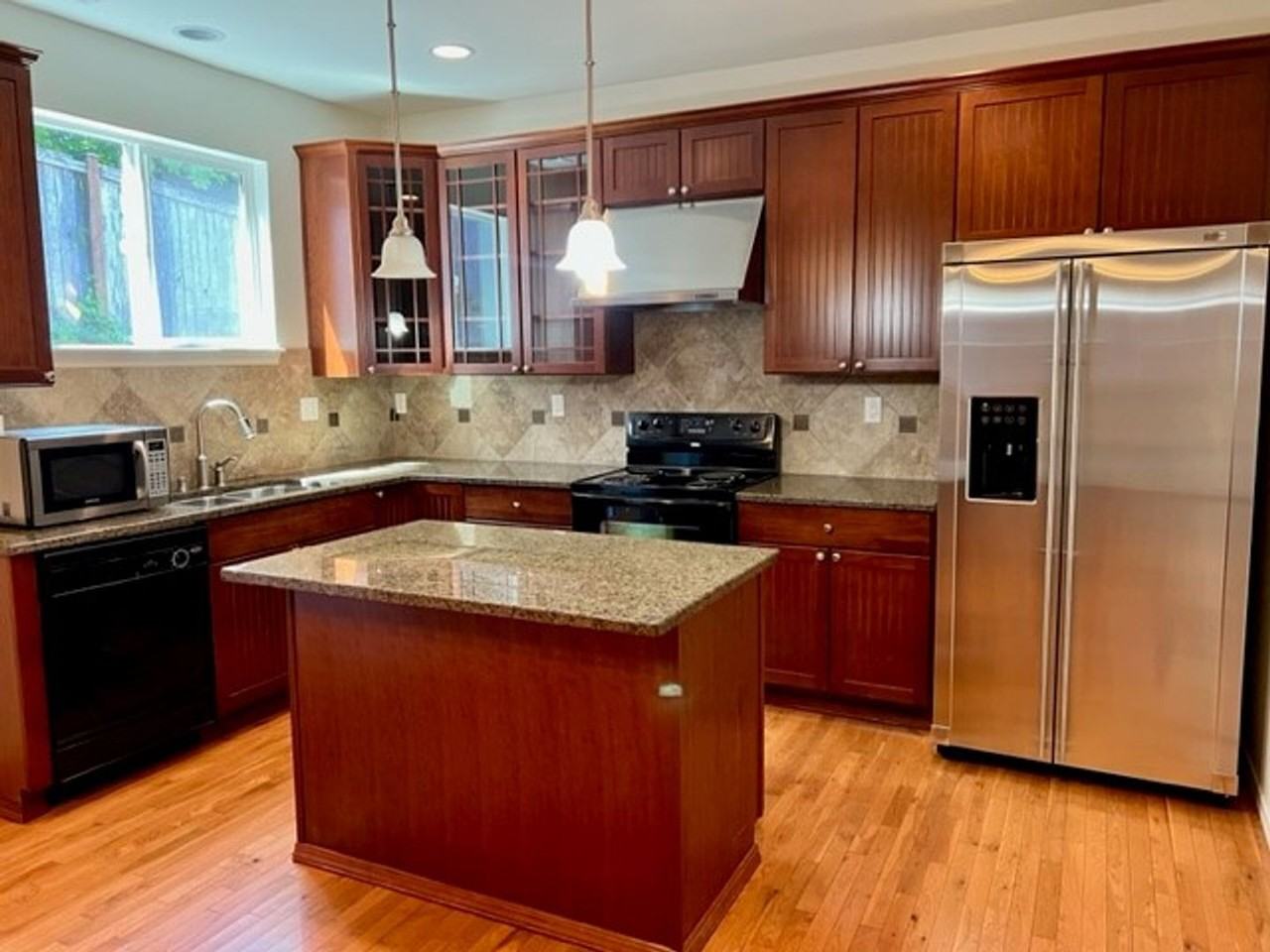 24023 41st Ave Se - Photo 4 of 10
