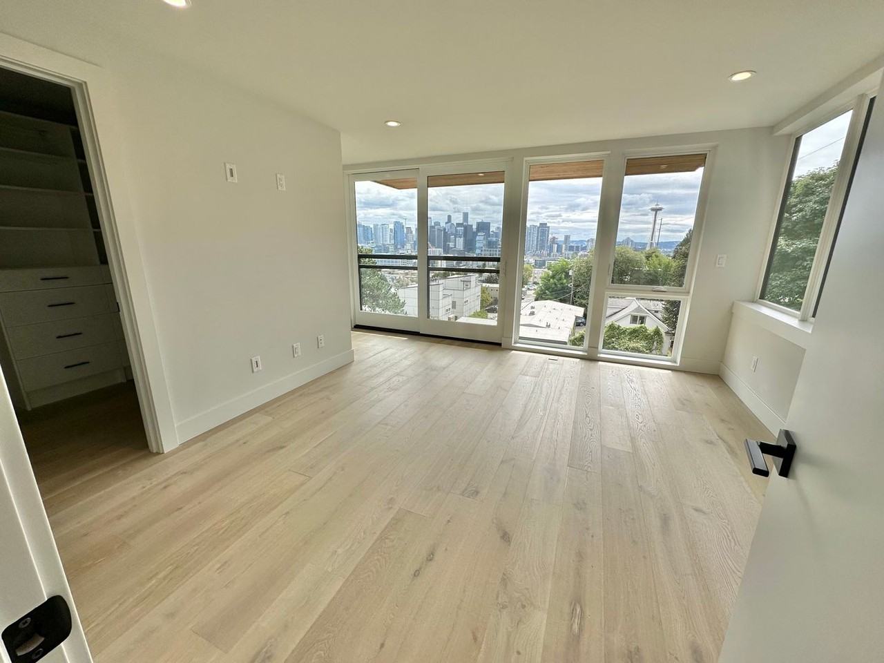 507 Galer St - Photo 5 of 50