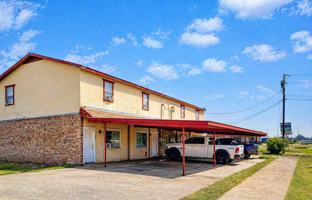featured image of 804 E Hall St