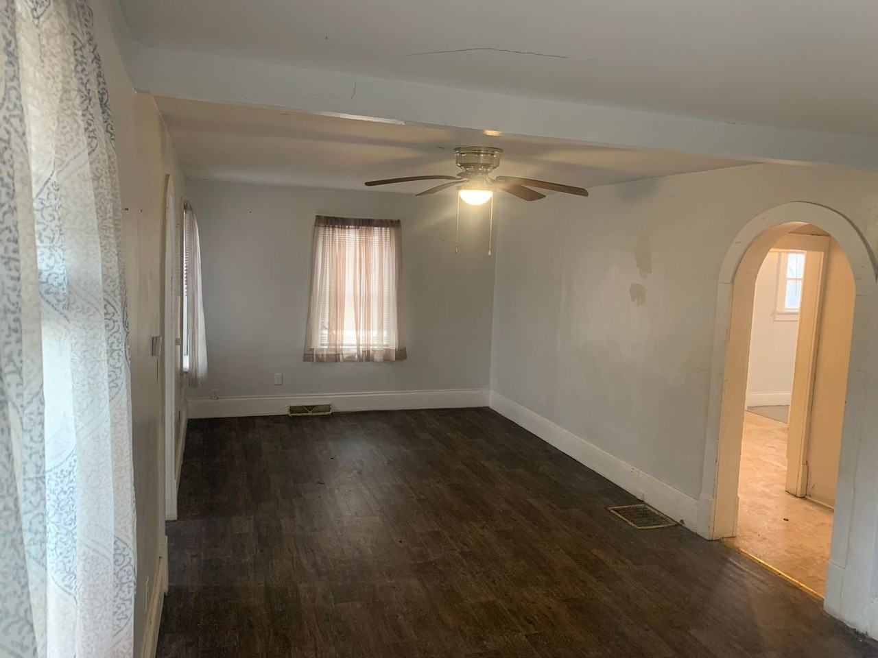 505 S Wesley St - Photo 2 of 7