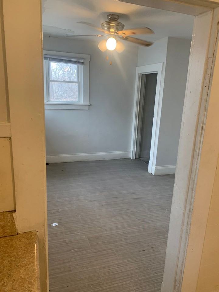 505 S Wesley St - Photo 4 of 7