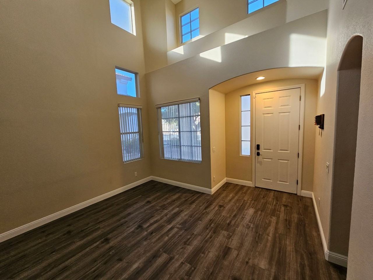 3520 Mountain Park St - Photo 3 of 30