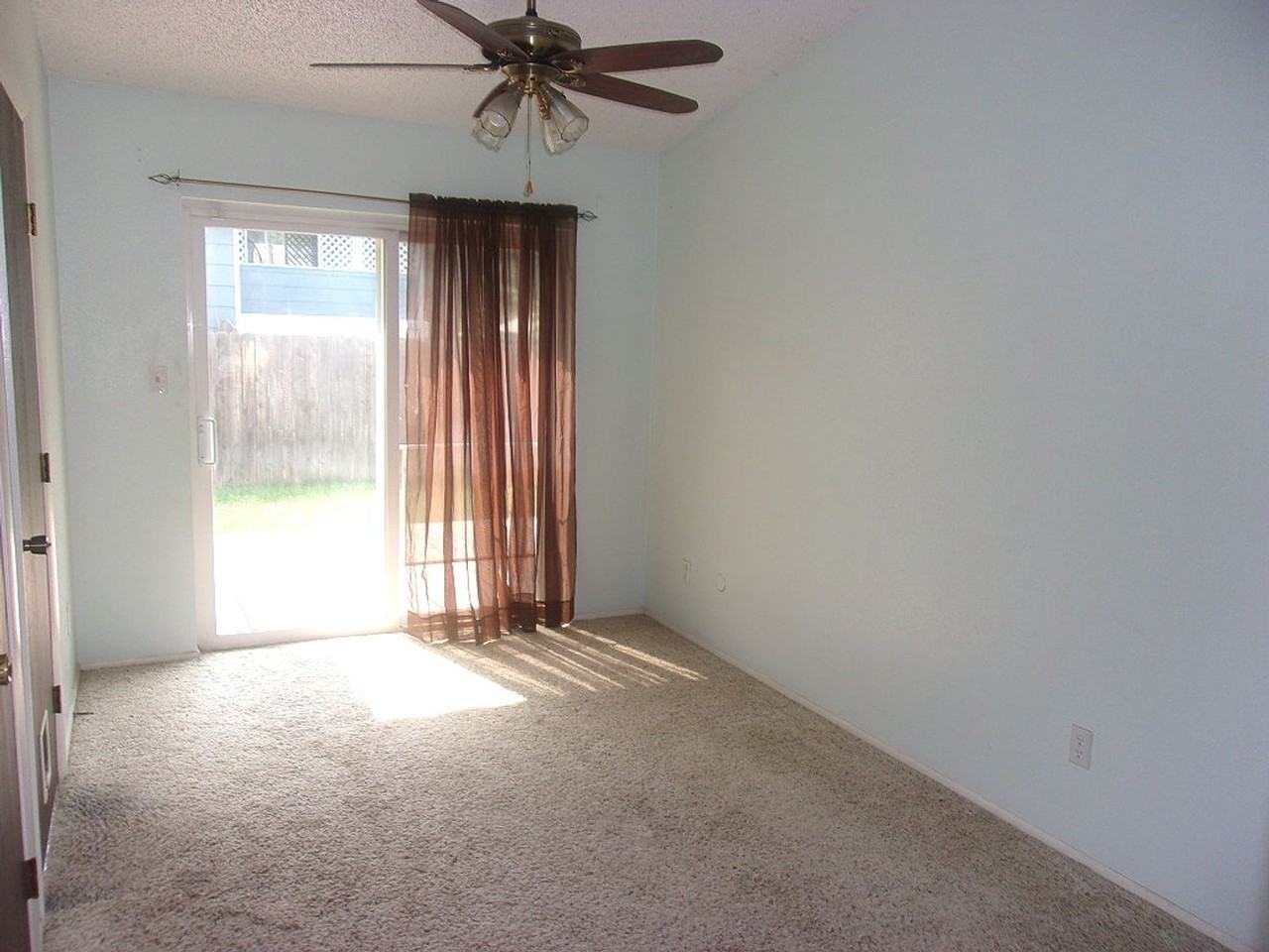 1800 Corriedale Dr - Photo 4 of 10
