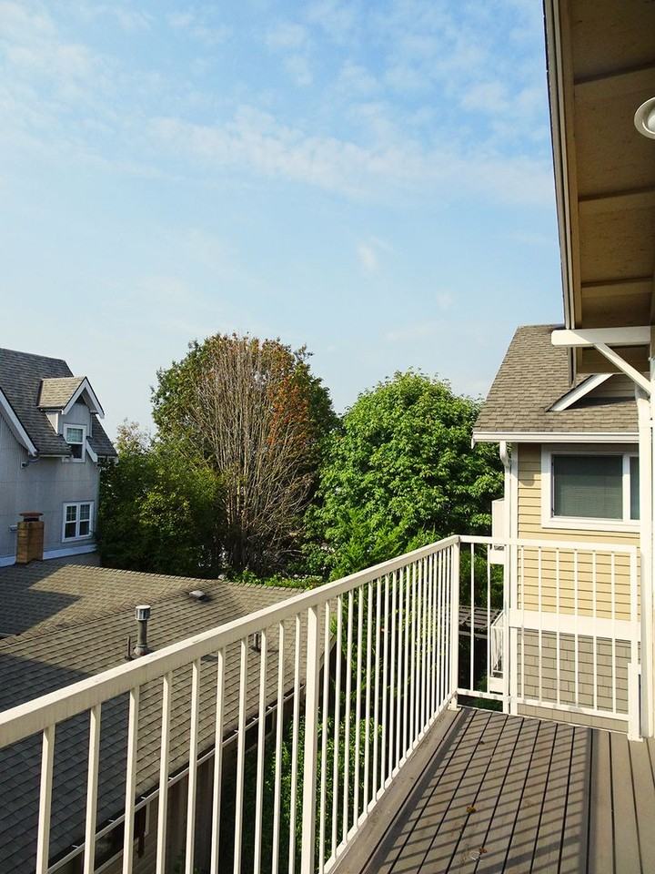 657 W Emerson St #C - Photo 7 of 15