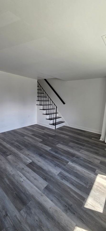 1624 Lyle Ct - Photo 3 of 16