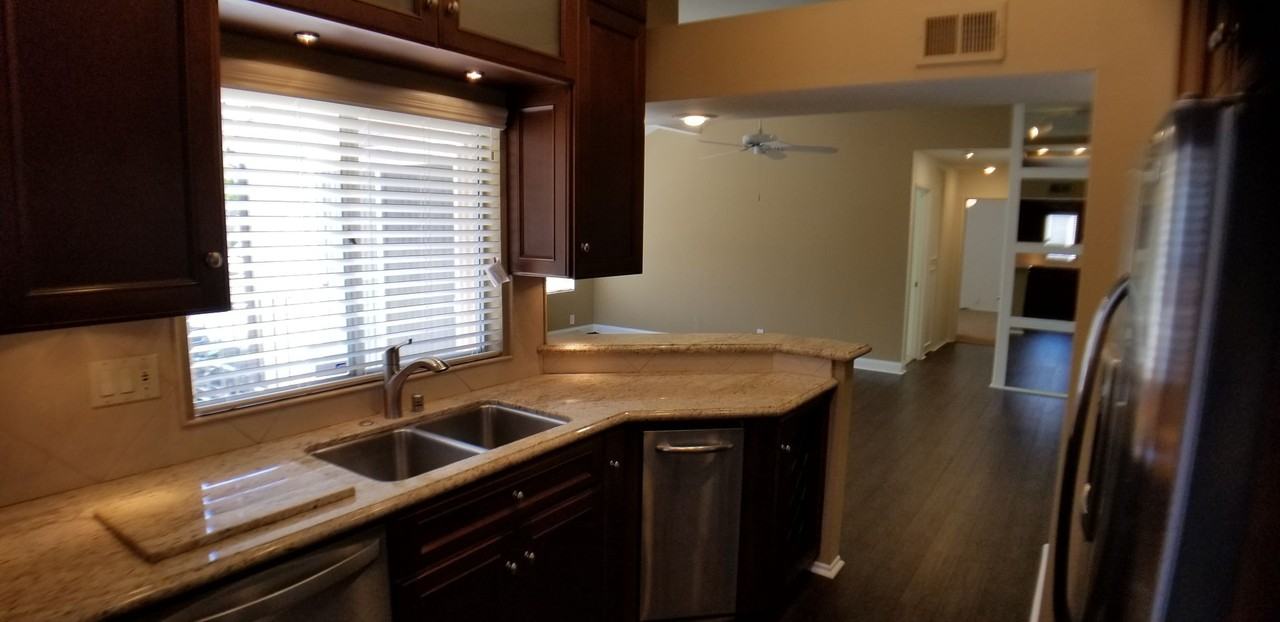 112 Corsica Dr - Photo 7 of 37