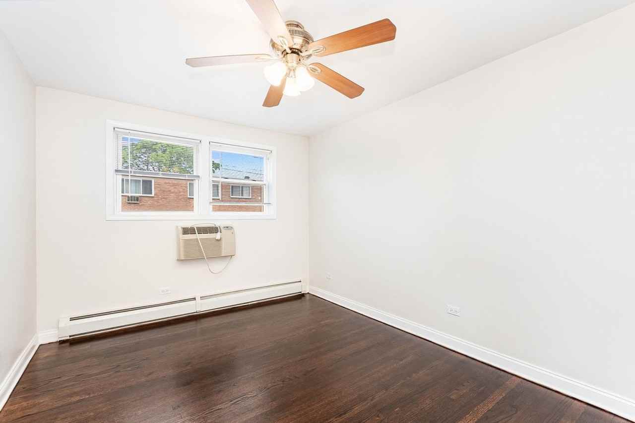 4629 Main St - Photo 5 of 14
