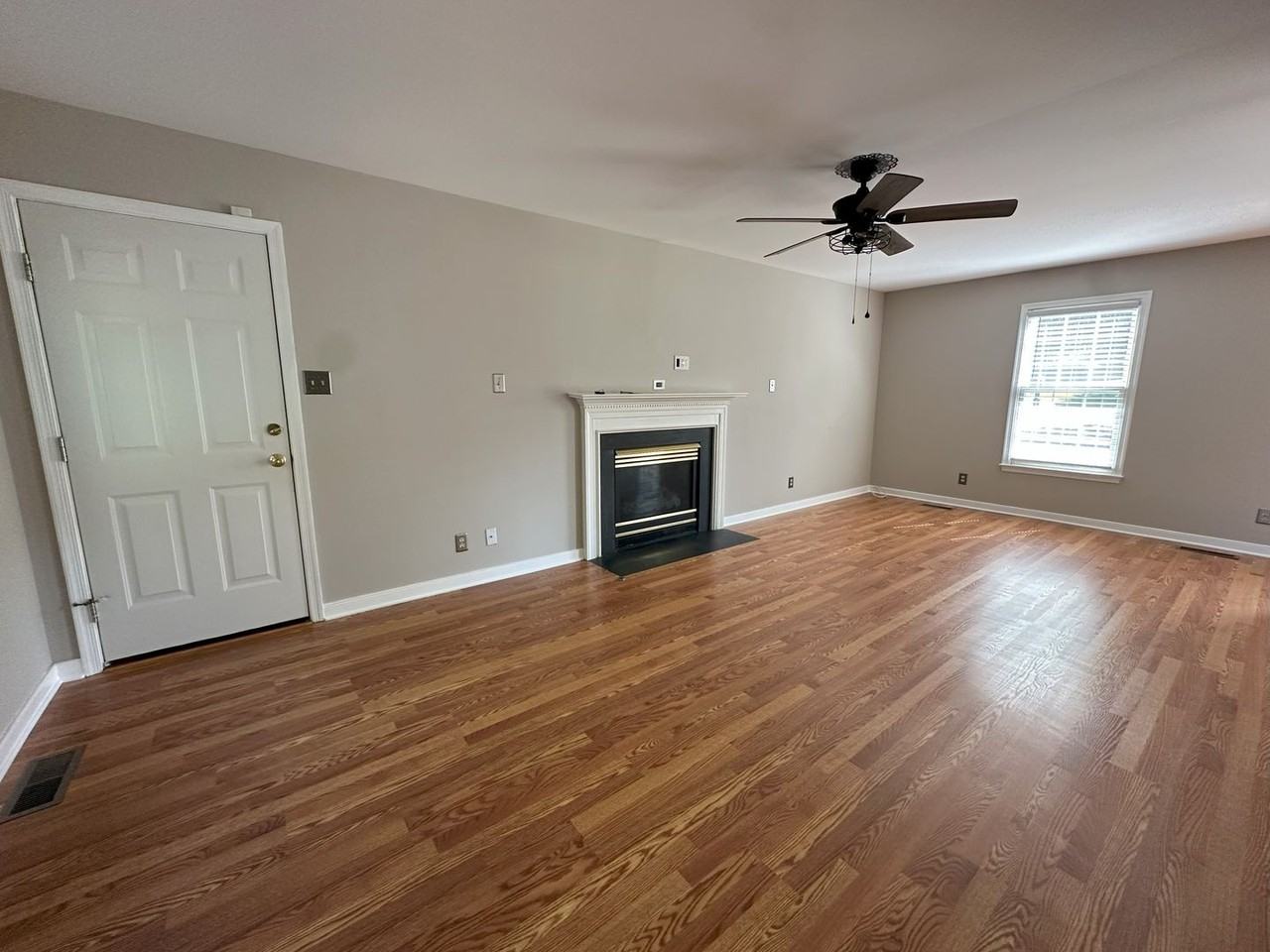 7906 Belmont Stakes Dr - Photo 7 of 13