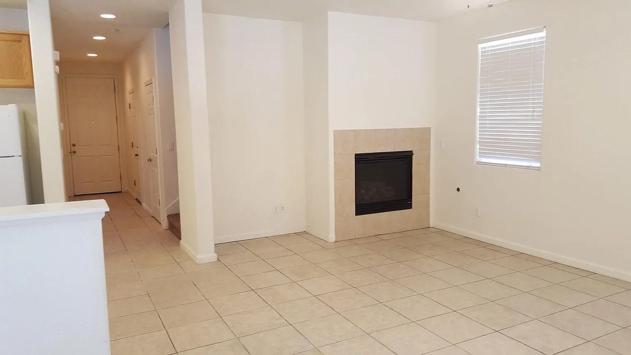 4641 Beckman Way - Photo 6 of 9