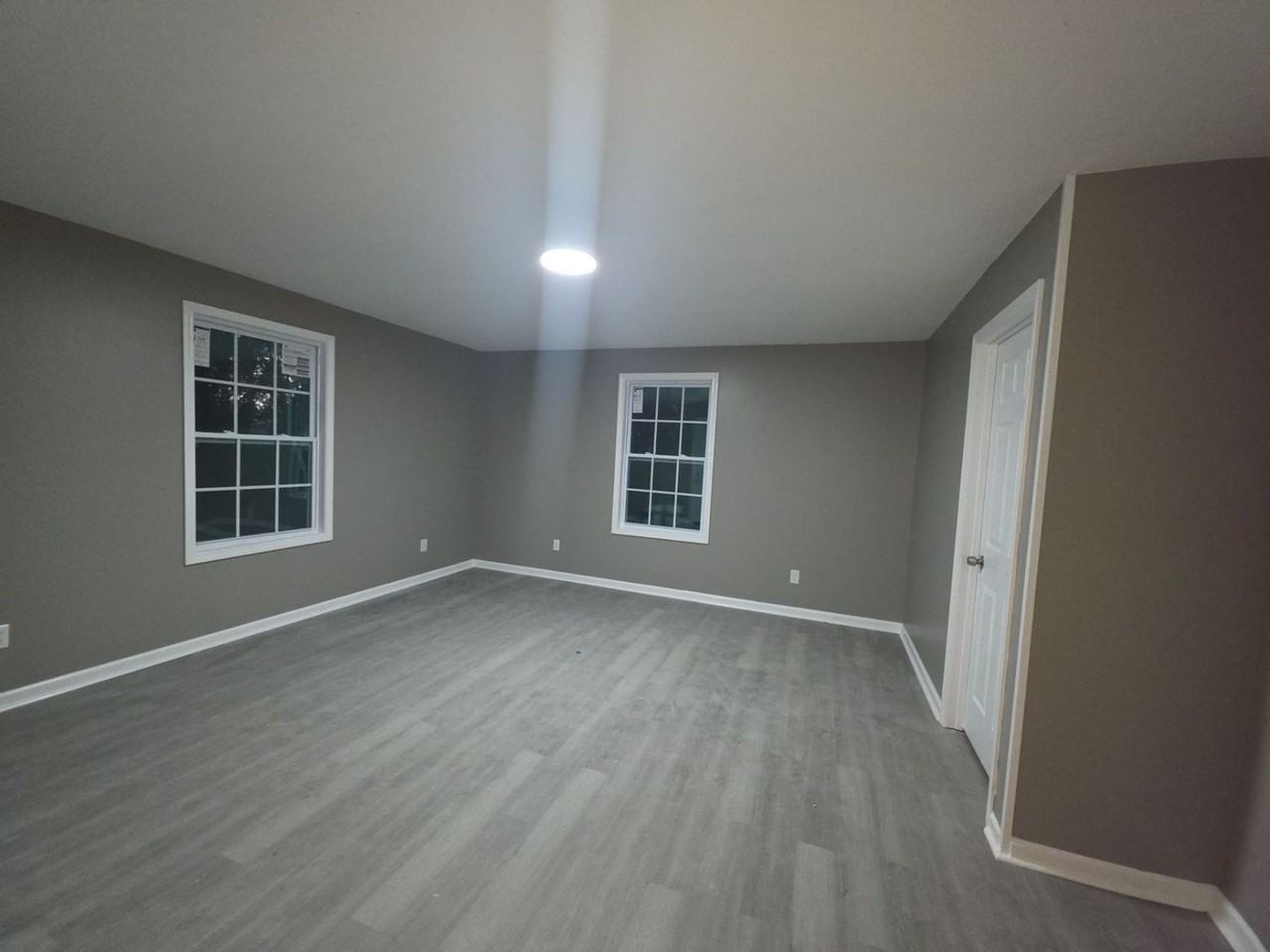 287 Harrell St - Photo 4 of 7
