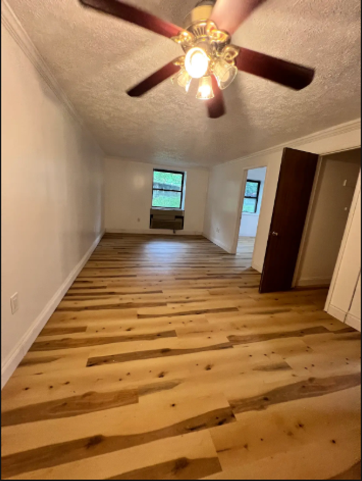 1107 Langtry St #16 - Photo 2 of 11