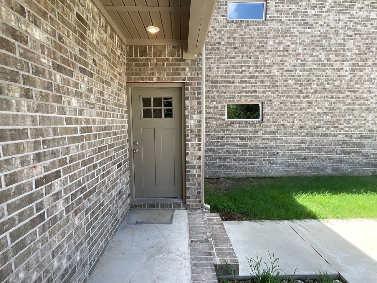 819 Ellis St - Photo 5 of 23