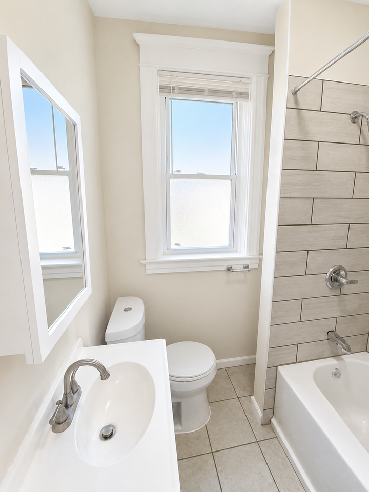 3001 Osage St - Photo 5 of 8