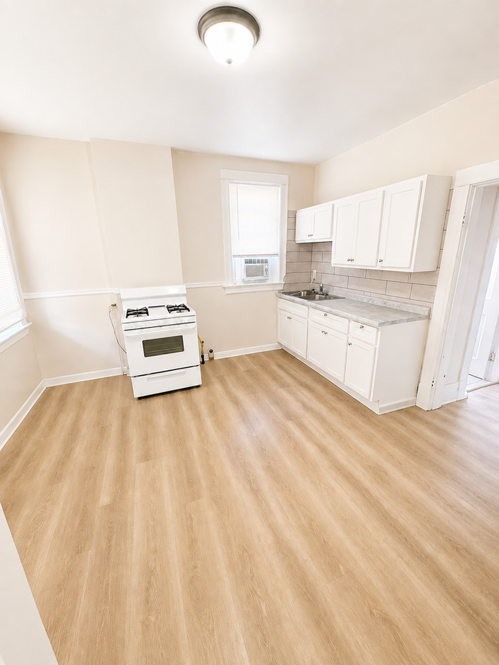 3001 Osage St - Photo 6 of 8