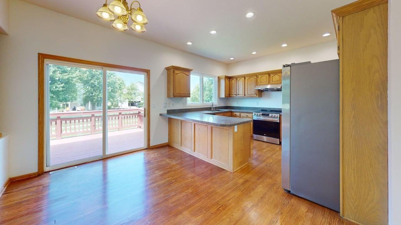2917 Bayberry Rd - Photo 5 of 16