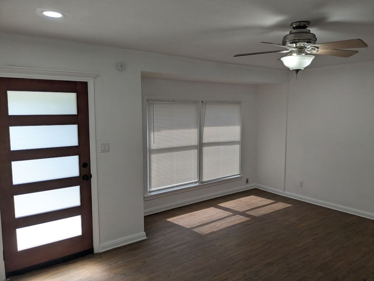 1806 S 5th St - Photo 4 of 18