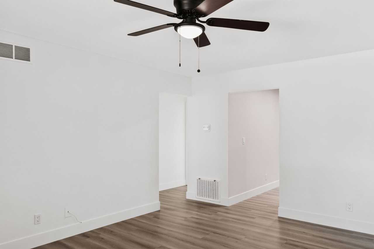 844 N Morgan St #A - Photo 5 of 24