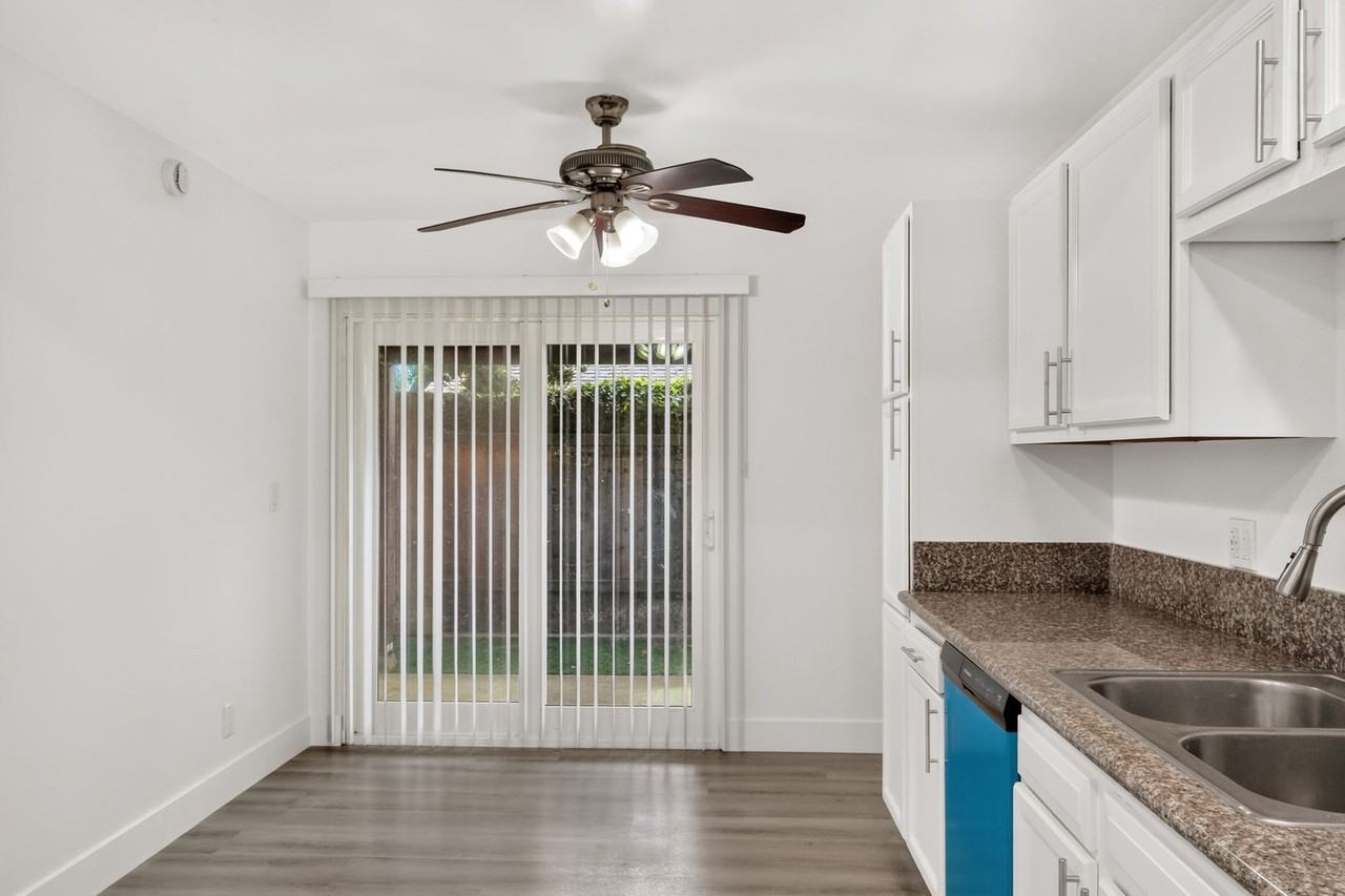 844 N Morgan St #A - Photo 7 of 24