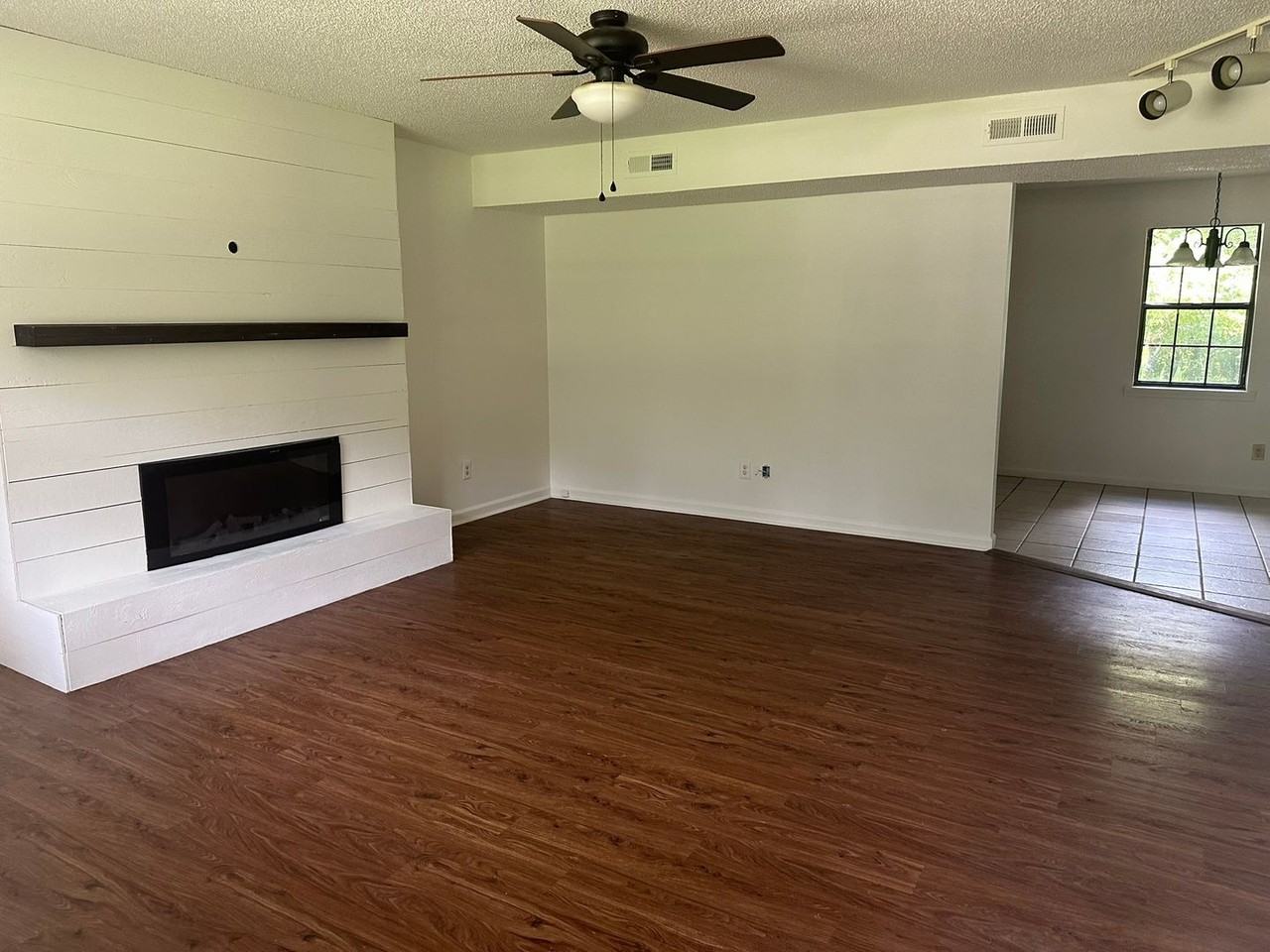 73 Lavaughn Dr - Photo 2 of 11