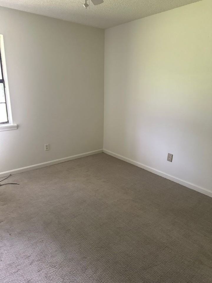 73 Lavaughn Dr - Photo 5 of 11