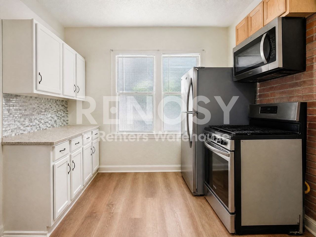 3015 Girard Ave N #1 - Photo 4 of 10