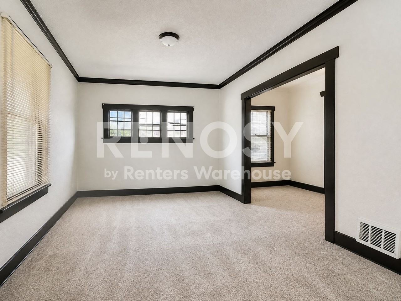 3015 Girard Ave N #1 - Photo 5 of 10