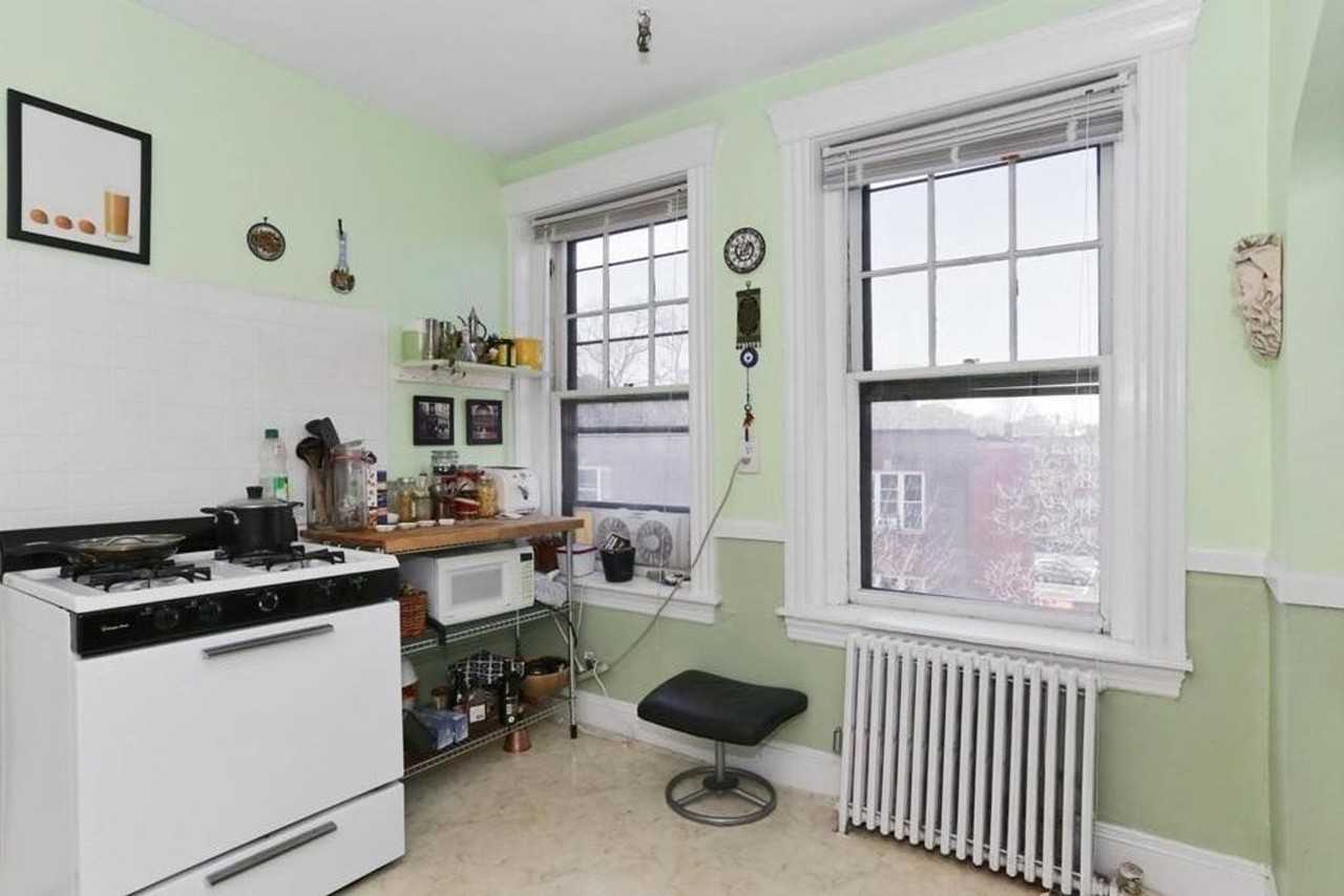 66 Strathmore Rd - Photo 6 of 6