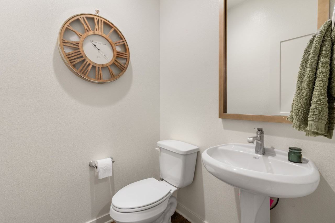 122 Red Brick Dr #3 - Photo 5 of 26