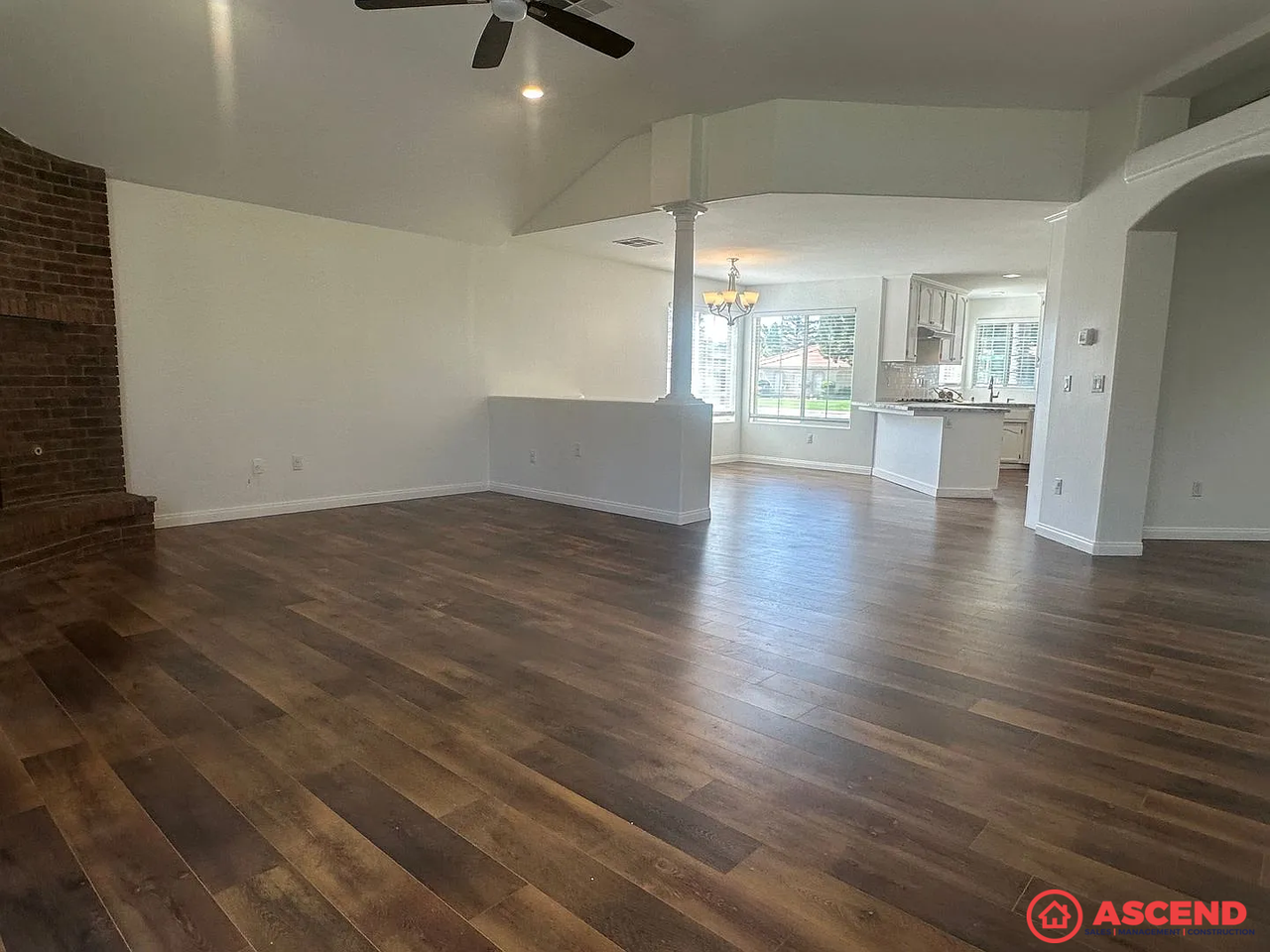 10407 Loughton Ave - Photo 6 of 19