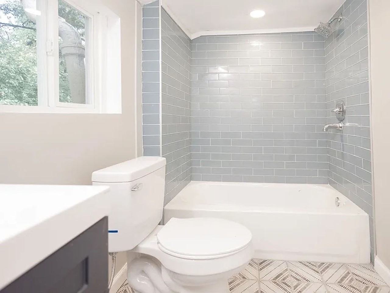 321 N 10th St - Photo 5 of 24