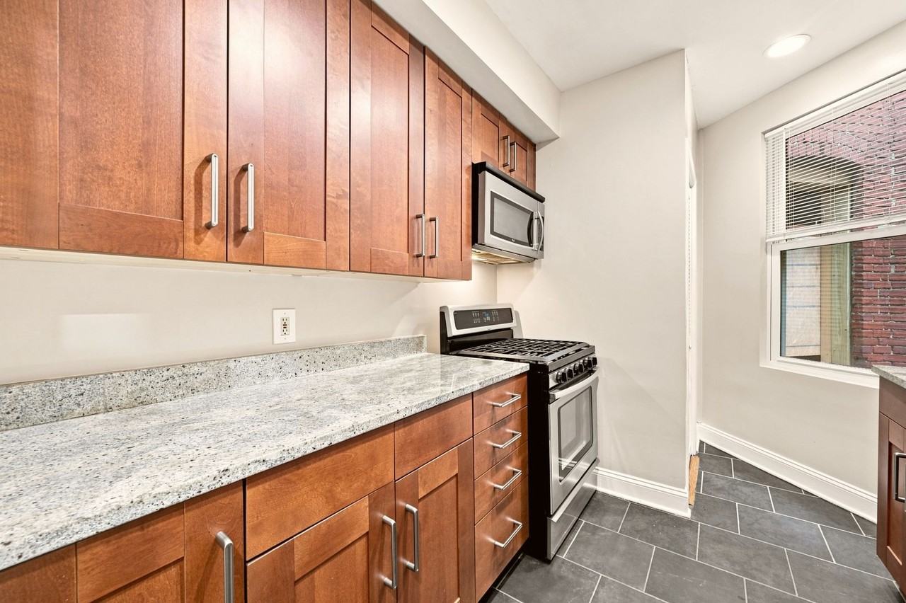 3005 Sherman Ave Nw #1 - Photo 5 of 14