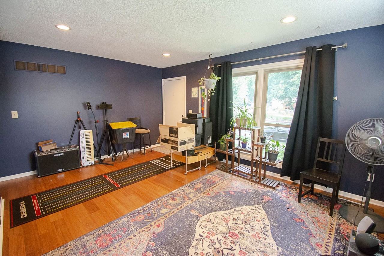 1308 40th St Nw - Photo 2 of 23