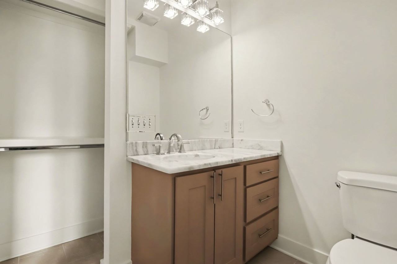 801 Main St - Photo 6 of 26